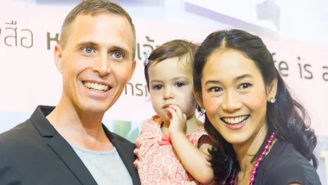 อุ้ม เปิดตัวลูก-สามีฝรั่ง ลาวงการบันเทิงถาวร