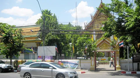 30 ปี...พระบางอยู่วัดเอี่ยม พิสูจน์ความเข้มขลังได้...ด้วยสายฝน