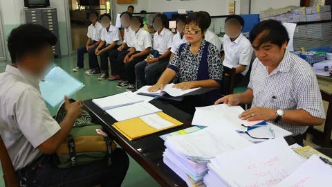 นร.อาชีวะย่านสมุทรปราการ ร้องสื่อ ถูกลดเวลาเรียน หวั่นกระทบการสอน