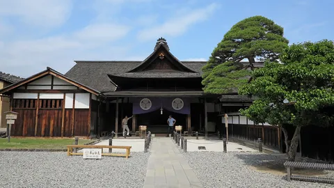 ไปแช่น้ำร้อน...ออนเซ็นที่ "เกโระ" จิบสาเกแกล้มเนื้อย่าง...เมืองทาคายามา