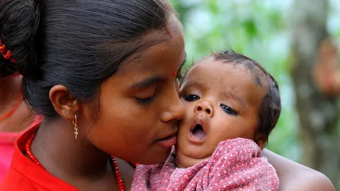 สามเดือนหลังแผ่นดินไหวในเนปาล ยูนิเซฟชี้เด็กๆ ยังคงตกอยู่ในความเสี่ยง