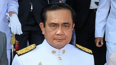 นายกฯ นำ ครม.ถวายพระพร สมเด็จพระบรมฯ