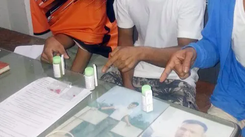 จับสึก 3 พระวัดดังอุดรฯ ตั้งวงเสพยาบ้าในกุฏิ 