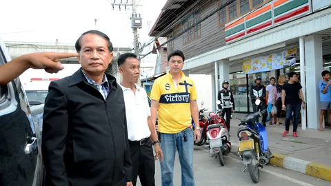 รวบ 2 โจ๋ ควงปืนปลอม-มีด ตระเวนชิงทรัพย์เซเว่นฯ สุพรรณฯ หาเงินเที่ยว