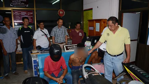 วัยรุ่นถีบ จยย.ยายวัย 71ล้มชิงเงิน 2 แสนแต่สุดท้ายถูก ตร.โคราชจับได้