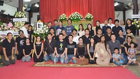 สวดศพ 'ตึ๋ง อัศจรรย์จักรวาล' นักร้องดังอีกคนที่ล่วงลับ