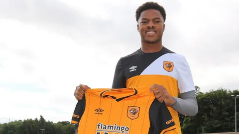 เสริมกระดูก! ปืนปล่อย 'อัคปอม' ให้ฮัลล์ยืมตัว 