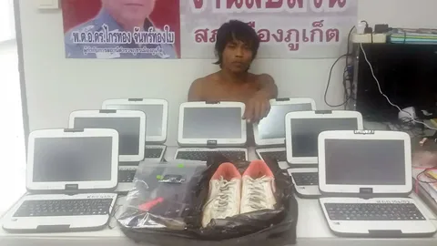 รวบหนุ่มเมียนมา งัดศูนย์วิทยาศาสตร์โรงเรียนดังภูเก็ต พร้อมของกลางกว่า 2 แสนบาท