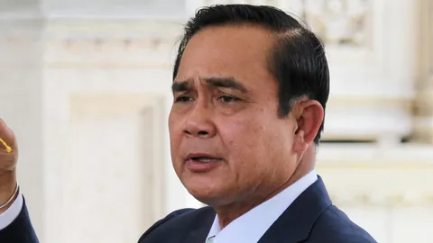 นายกฯ ยันไม่ได้ตัดงบ สสส.-ไทยพีบีเอส แต่ให้ คตร.สอบความโปร่งใส