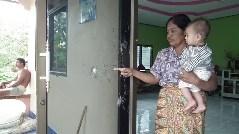 ยิงถล่มบ้านสาวใหญ่กลางดึก คาดคู่อริลูกชายมาล้างแค้นคืน