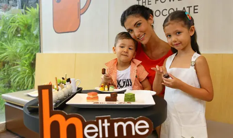 "ซินดี้" ฉลองวันแม่