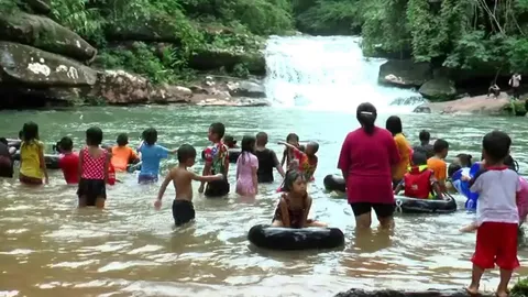 ฝนกระหน่ำนครพนม ระดับน้ำโขงสูง เอ่อท่วมนาข้าวกว่า 6 หมื่นไร่