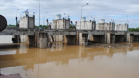 สุโขทัยฝนตกต่อเนื่อง น้ำยมสูงขึ้น ใกล้ระดับน้ำท่วมใหญ่ปี 54