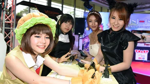 ประมวลภาพมหกรรมเกมมือถือปี 2015 กลางห้างพารากอน