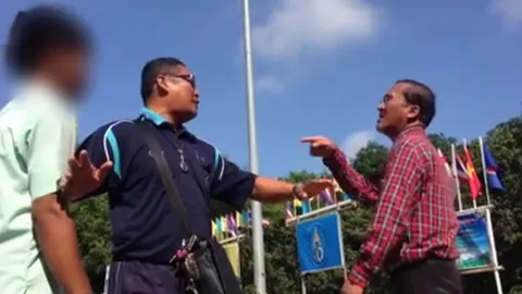 วิจารณ์แซ่ด! รองผอ.โรงเรียนดังโคราช ตบหัวนักเรียน ปมเรียนฟรี 15 ปี