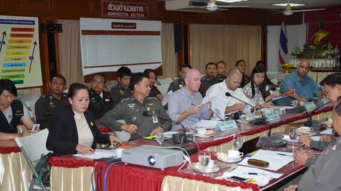 ผช.ทูตอเมริกา ลงพื้นที่ จ.อุดรฯ ถกปัญหาและแก้ไขการค้ามนุษย์