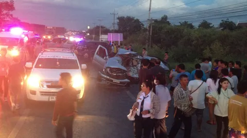 อยุธยา-รถกระบะ เบรกไม่ทัน ชนสนั่น ดับคาที่ 2 บาดเจ็บระนาว