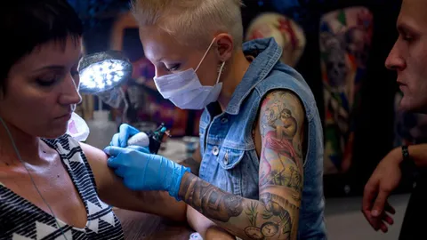 แฟชั่นสักข้อเท้า เจ็บมากกว่าเพื่อน