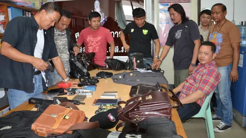 จับ พล.ต.ท.เก๊!! เมียช็อก อยู่กินกันมา 20 ปี ยังนึกว่าผัวเป็นตำรวจ