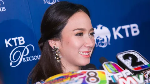 ‘อั้ม’ ย้ำไร้เกาเหลา ‘ปู’ เผยถูกทักมีดวงแต่งปีนี้แต่ฤกษ์ผ่านไปแล้ว