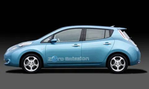 NISSAN LEAF