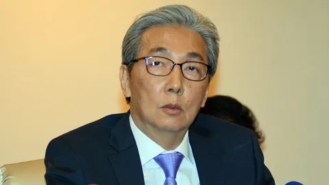 'สมคิด' ถกทีมศก.นัดแรก กำชับดูราคาสินค้า-ยาง-ปาล์ม