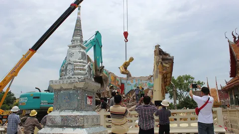 ยกพระเจอพระ! กว่า800องค์ อยู่ใต้ฐานพระประธานวัดต้นเชือกที่พังถล่ม 