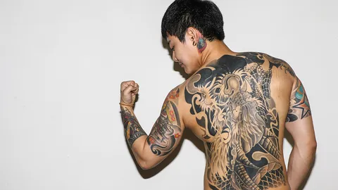 ซูมชัดๆ! เปลือยความล่ำ แฟชั่น 'ทอมหล่อทะลุโซเชียล'ออกกำลังกาย 