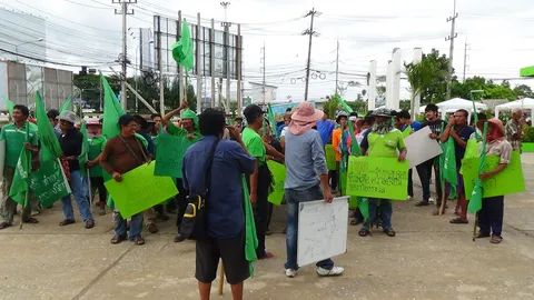 เลิกกินสะดือหอย! ประมงพื้นบ้านเดินขบวน ชี้ทำระบบนิเวศพัง
