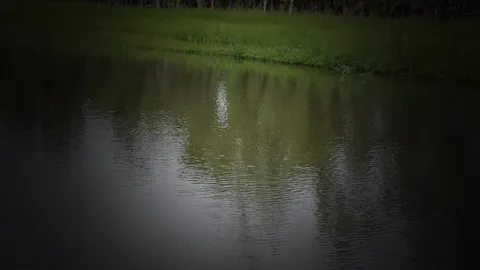 สลด! เณรจมน้ำมรณภาพ 2 รูป รถเก๋งตกสระ พระมหาขับเองจากวัด    