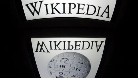 วิกิพีเดียไล่เคลียร์เนื้อหา ขจัดข้อมูลรับเงินมาเขียน