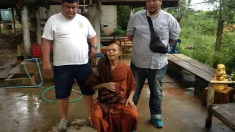 รวบคาผ้าเหลือง! ลูกทรพีฆ่าพ่อ หนีบวชกบดานนครพนม