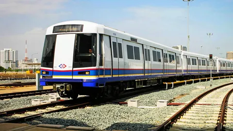 กทม. ฟุ้ง!! เปิดให้บริการรถไฟฟ้าสายสีเขียว ปลายปี 59