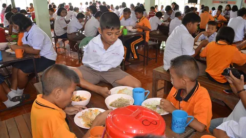 'น้องทาม'เด็กพิการไร้แขน เตรียมรับจักรยานพระราชทาน 10 ก.ย.