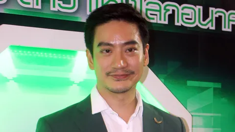 'หมอโอ๊ค' น้ำตาคลอ 'โอปอล์' เข้ารพ. เหตุมดลูกบีบตัวก่อนกำหนด