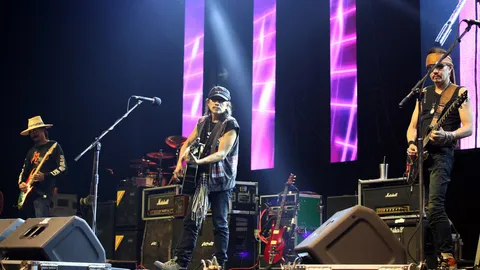 ‘คาราบาว’ นำทีมมอบความสุขเต็มอิ่ม ‘SEPTEMBER FEST BANGKOK’