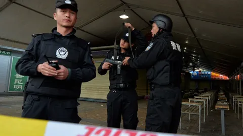 รวบมือมีดไล่แทงท่านเปาจีนเจ็บ 4-จำคุกเจ้าหญิงกำมะลอ