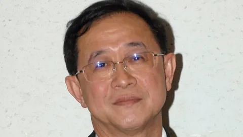 “อาคม” ลาออกจากเลขา สศช.