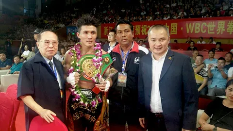 'แก้วฟ้า' โชว์พลิ้วอัดออสซี่ ซิวแชมป์เอเชียที่จีน