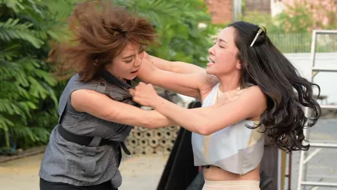 ‘นุ่น-คริส’ตบกลางกองถ่าย ‘เป๋า’หืดจับสวมบทกรรมการ