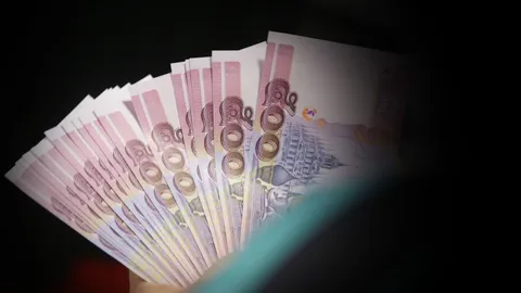 ประทับใจไม่รู้ลืม! หนุ่มใหญ่ออก ‘จับไก่’ เจอสาวรุ่นลวงไปล้วงเกลี้ยง