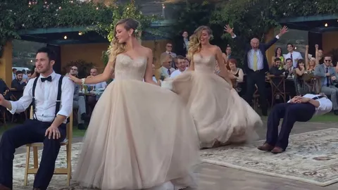 อึ้งทั้งงาน! เจ้าบ่าวลอยได้ โชว์พิเศษวิวาห์นักมายากล