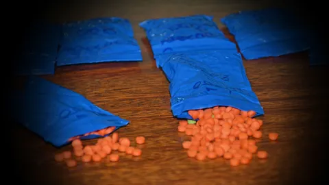 เตือนเมียฝรั่ง ระวังโดนคารมหลอกขนยาข้ามชาติ โทษหนักถึงประหาร