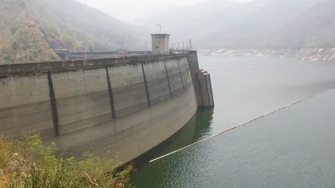 เขื่อนภูมิพล ลดระบายน้ำ หลังฝนตกในพื้นที่ภาคกลางเพิ่ม