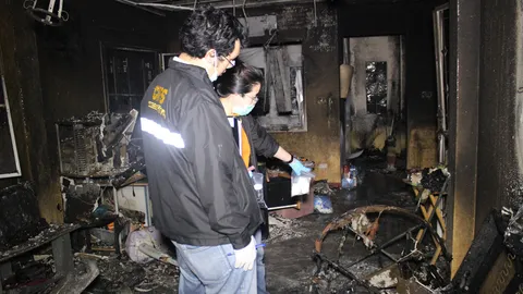 ไฟไหม้บ้าน เสี่ยรับเหมาดับคาเพลิง คอมีเชือกผูก คาดฆ่าตัวตาย