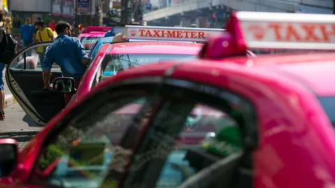 แท็กซี่-ตุ๊กตุ๊ก จดทะเบียนใน กทม. เปิดมิเตอร์ วิ่งรับส่งได้ทั่วประเทศ