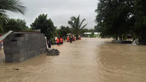 ชลบุรีเขื่อนไม่แตก! จนท. ยัน อ่างเก็บน้ำบ้านคลองไผ่ แค่ล้น