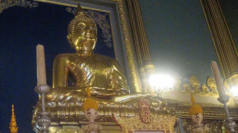 ปาฏิหาริย์....พุทธเจ้าหลวง เปิดฟ้าราชบพิธ...แม้ห้วงมรสุม