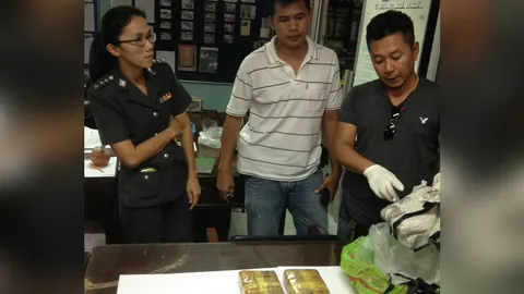 ตร.ประจวบฯ ขุดดินป่าละเมาะริมทางรถไฟ เจอยาบ้ากว่าหมื่นเม็ด