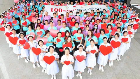 จุฬาฯ ฉลองความสำเร็จผ่าตัดปลูกถ่ายหัวใจครบ 100 ราย เปิดใจ นักบินจิตอาสา ปวารณาตัวทำหน้าที่ “ติดปีกหัวใจ”